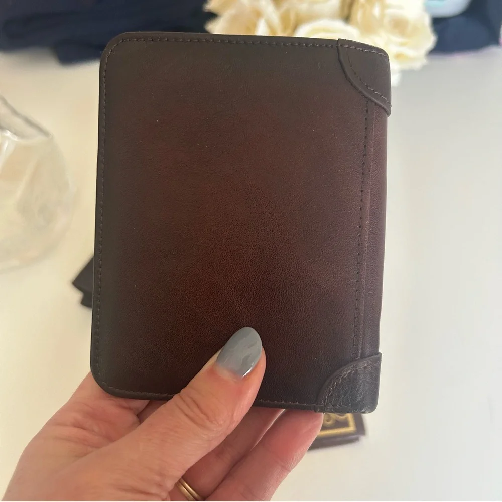 Banyanu genuine leather RFID blocking bifold men’s wallet